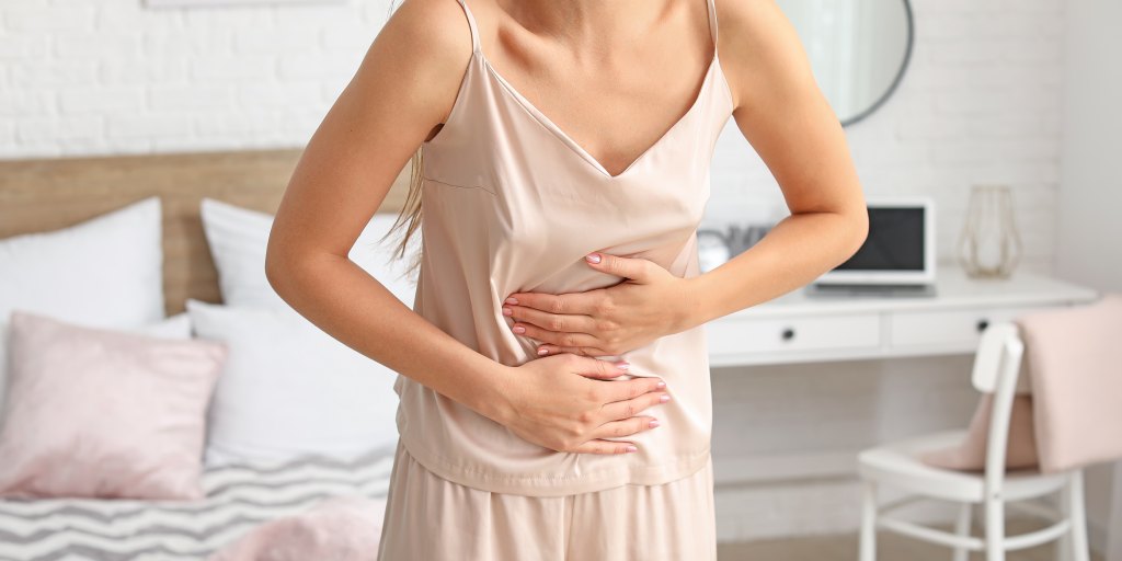 uchyłki dwunastnicy ból brzucha